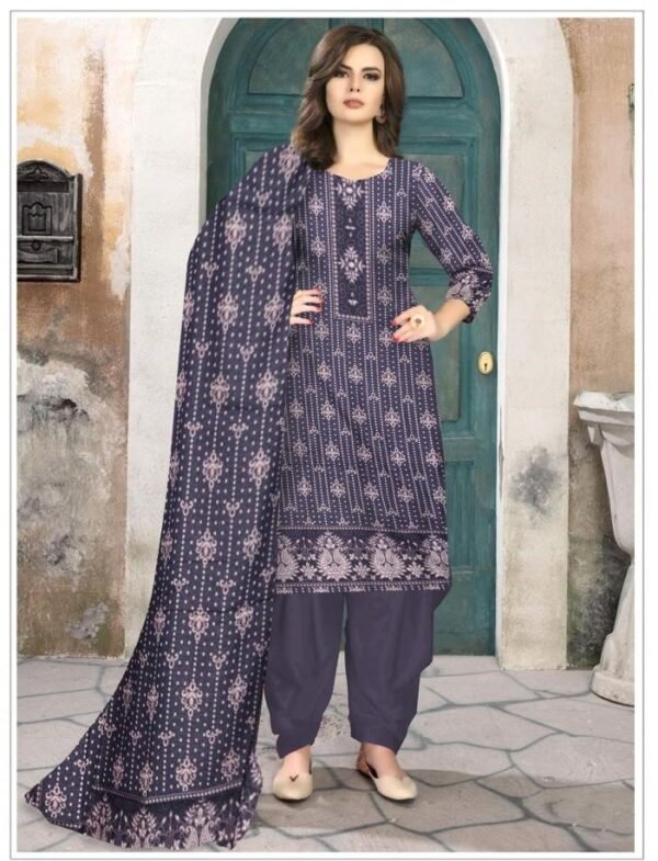 Orient's 3 Piece Karandi Suit